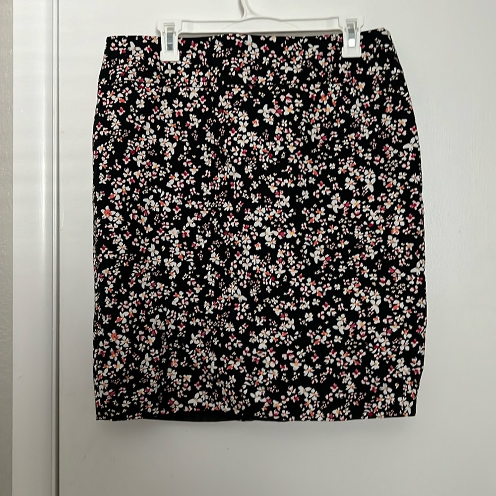 Liz Claiborne pencil skirt size 12/14